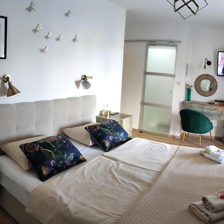 Riviera Rooms And Apartments Palit Dış mekan fotoğraf