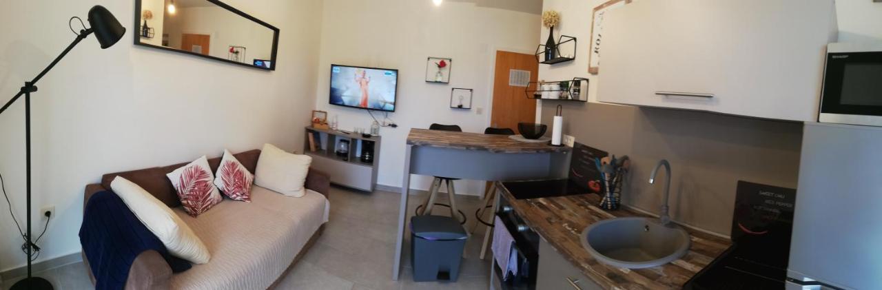 Riviera Rooms And Apartments Palit Dış mekan fotoğraf
