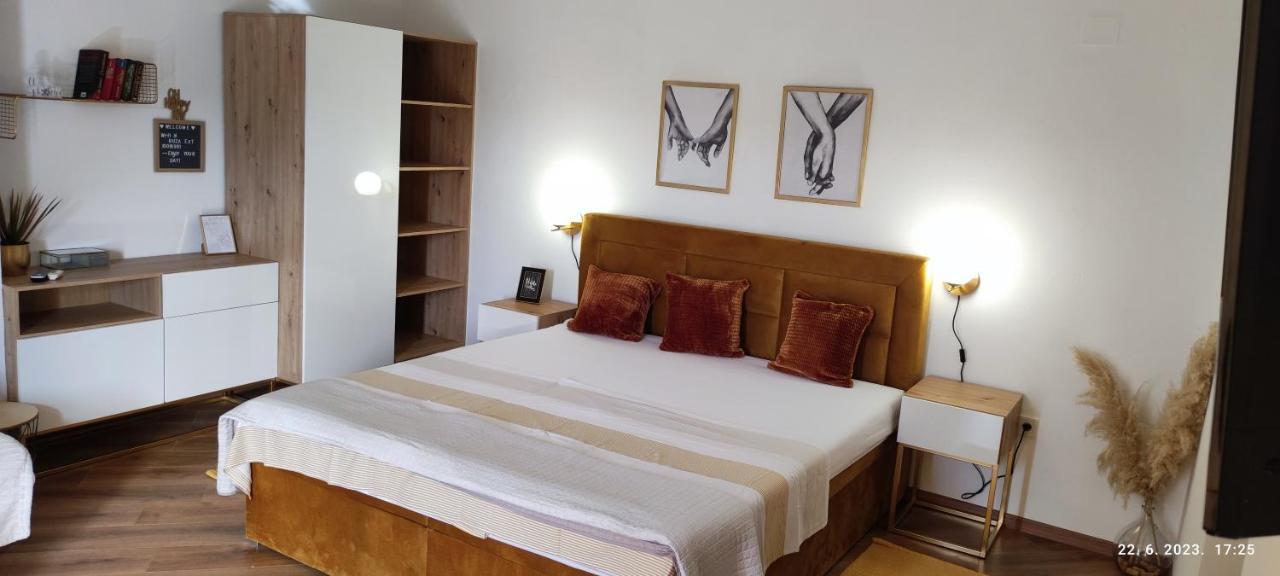 Riviera Rooms And Apartments Palit Dış mekan fotoğraf
