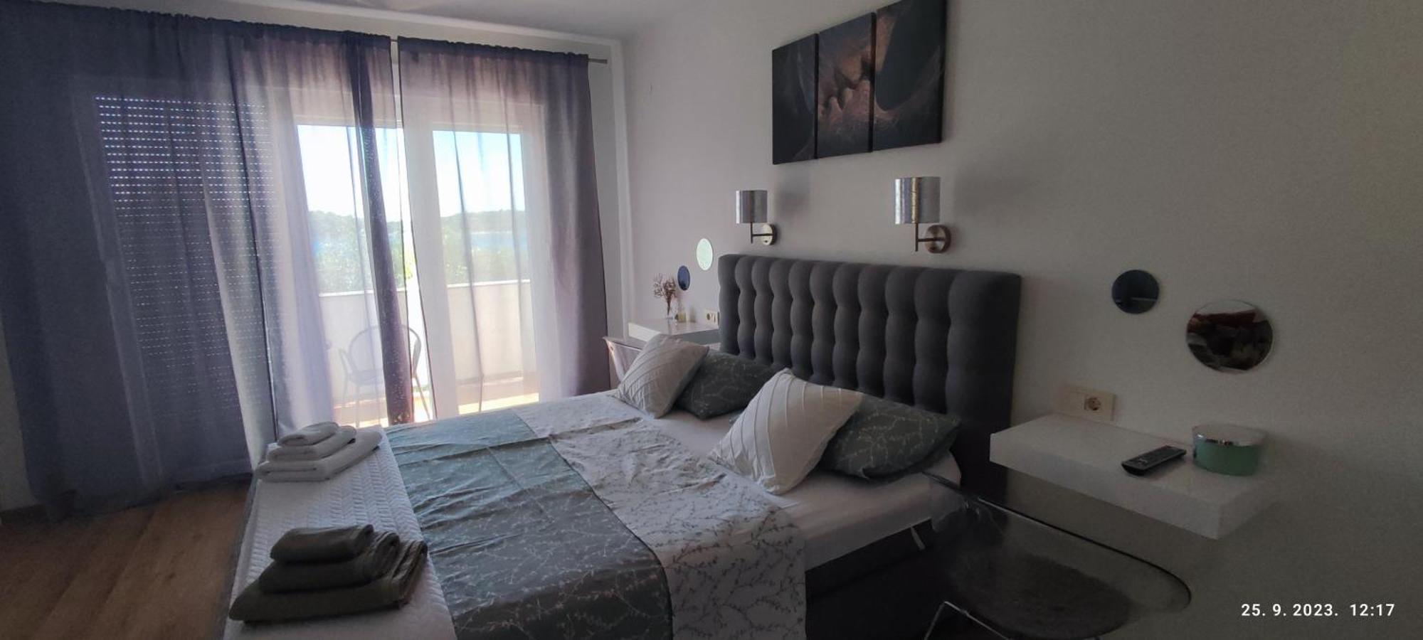 Riviera Rooms And Apartments Palit Dış mekan fotoğraf