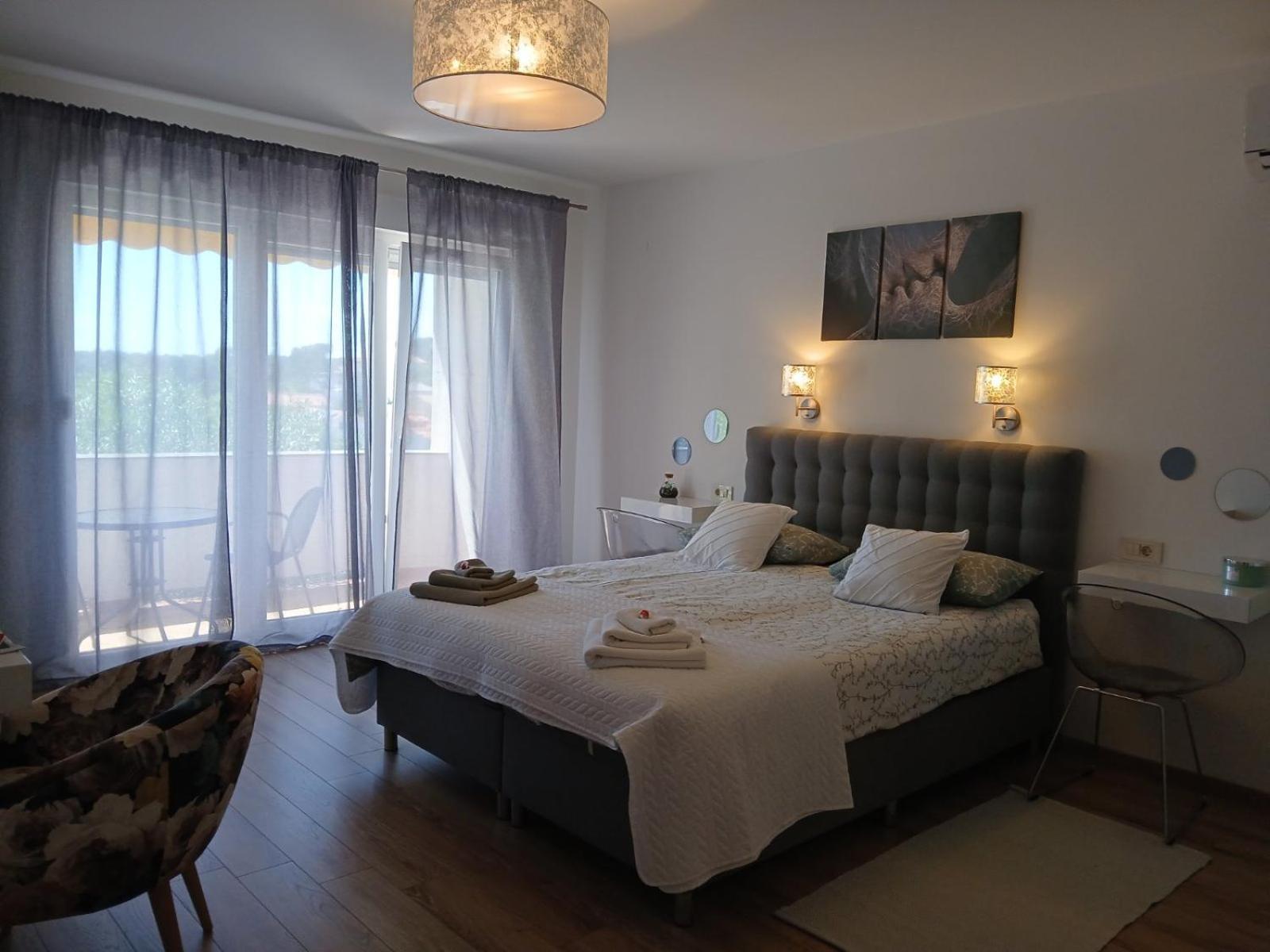 Riviera Rooms And Apartments Palit Dış mekan fotoğraf